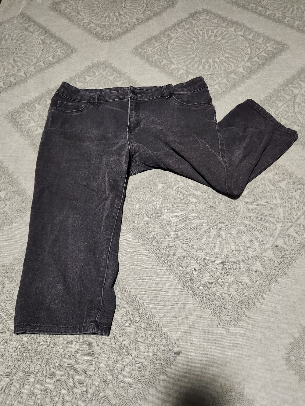 d. jeans Womens Black Capri Stretch Jeans